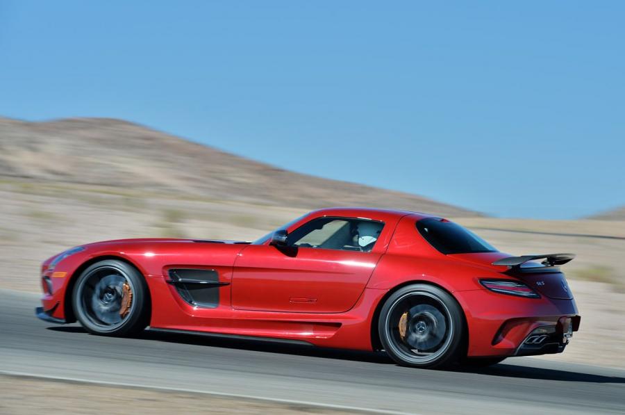  Mercedes-Benz SLS AMG Black Series 2014 года  (фото 55 из 84)